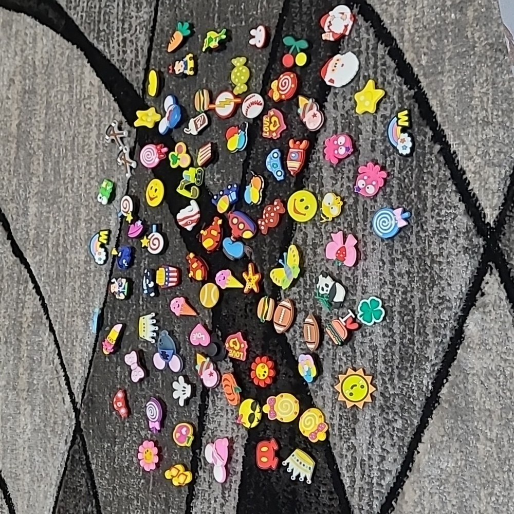 88 RANDOM CROC SHOE CHARMS CUSTOMIZE YOUR CROCS